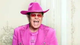 Cuenta Elton John la historia del niño ucraniano que jamás olvidó