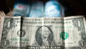 Avanza peso ante el dólar tras datos sobre inflación de EU