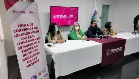 Firman convenio de trabajo a favor de las mujeres