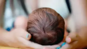 Muere bebé después de ingerir medicamento; autoridades investigan