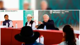Regresa López Obrador a Sonora