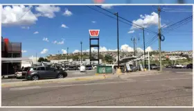 Entran a tienda encapuchados y armados, se llevan miles de pesos en mercancía