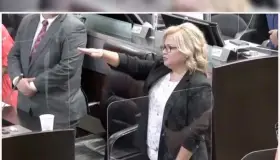 Avalan propuesta de gobernador para magistrada del STJ