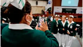 Personal de enfermería es el que mueve al IMSS: Zoé Robledo