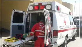 Lo golpean y lo dejan con lesiones graves