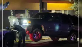 Disparan a hombres en la madrugada; uno falleció