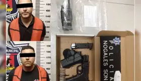 Aseguran a dos con arma de uso exclusivo del Ejército