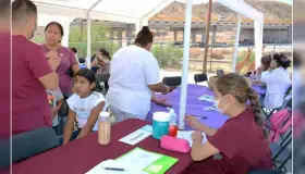 Llevan Jornada de Salud a Lomas del Sol