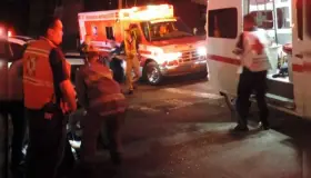 Resulta mujer gravemente lesionada en accidente de moto