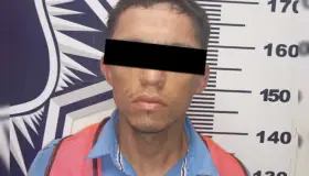 Intenta huir presunto ladrón y es detenido por policías