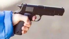 Disparan jovencitos contra policías en Glendale