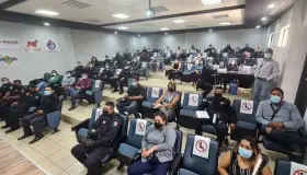 Reciben policías taller sobre ser un buen líder