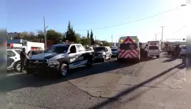 Ocasiona daños a vehículos conductor ebrio