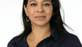 Honran a oficial muerta en tiroteo con banderas a media asta en Arizona