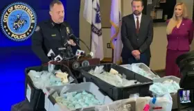 Invade Arizona la “Muerte azul”, causa estragos en la comunidad