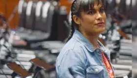 Acusa discriminación María Clemente por exigir su renuncia como legisladora tras video