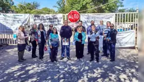 Inconformes maestros del Conalep del plantel Nogales