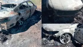 Incendian vehículo robado
