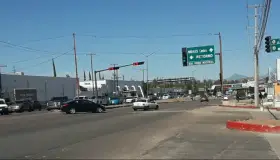 Cancelación de carril central agilizará tráfico en zona industrial