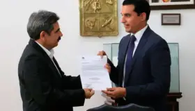 Gobernador Durazo realiza primeros cambios en su gabinete