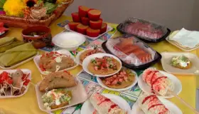 Comparten estudiantes de la General 2 muestra gastronómica