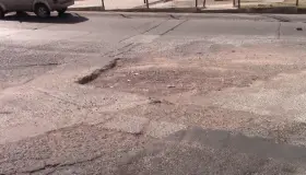 Reparan fuga de agua, pero no arreglan calle