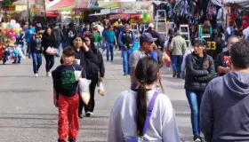 Cierran Feria del Hueso con saldo blanco