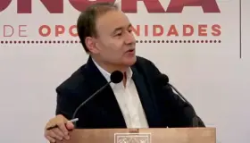 Anuncia Durazo construcción de 5 hospitales