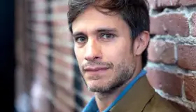 Gael García Bernal nos enfrenta a 'El Tema'