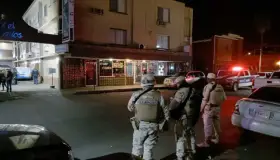 Ejecutan a hombre delante de su esposa e hijos