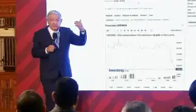 Espero terminar el gobierno sin devaluación: AMLO