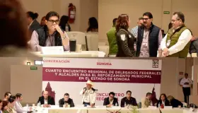 Asiste Juan Gim a IV reunión de alcaldes y delegados federales