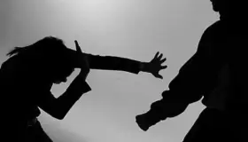 Mujer sufre agresiones de parte de su esposo