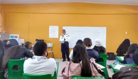 Siguen impartiendo talleres de prevención en escuelas