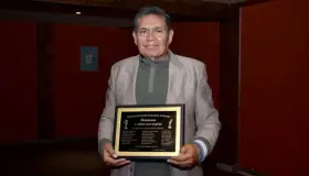 Reconocen a Jorge Silva Esquer por 52 años de trayectoria