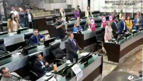 Congreso aprueba concurrencia de elecciones para gobernador y presidente