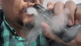 Llaman a no regalar cigarros electrónicos