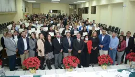 Entrega UTN 238 títulos de ingeniería a doceava generación