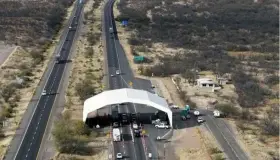 Detienen a hombre junto con su hija por llevar fentanilo