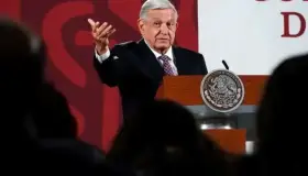 Celebra AMLO aprobación de Plan B de reforma electoral; "algo es algo", dice