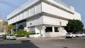 Votarán el lunes solicitud de crédito y reestructuración de deuda