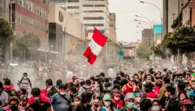 Señalan a EU de intervenir en crisis política de Perú