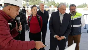 En un año vamos a estar subiéndonos al tren México-Toluca: AMLO