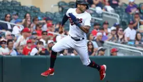 Correa pasa examen médico