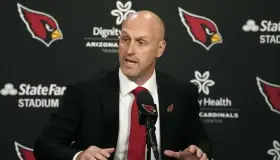 Cardenales presentan gerente