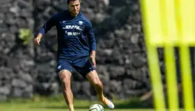 Elogia Molina plantel de Pumas