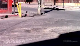 Solicitan reparen bache en el primer cuadro de la ciudad