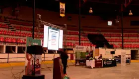 Festejan con simposio Día del Odontólogo en UB