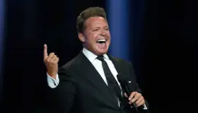 Anuncia Luis Miguel su regreso a los escenarios