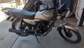 Roban motocicleta a joven estudiante
